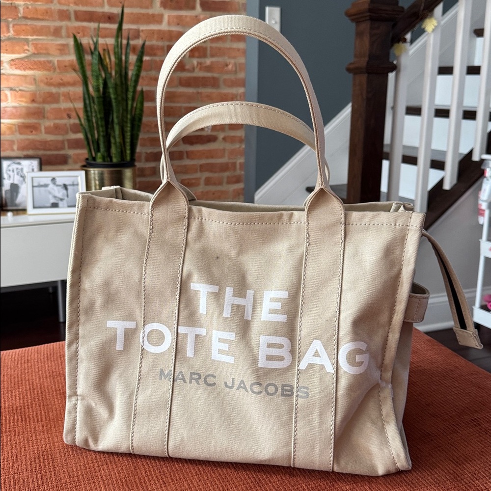 Marc Jacobs Beige Canvas 'The Tote Bag'